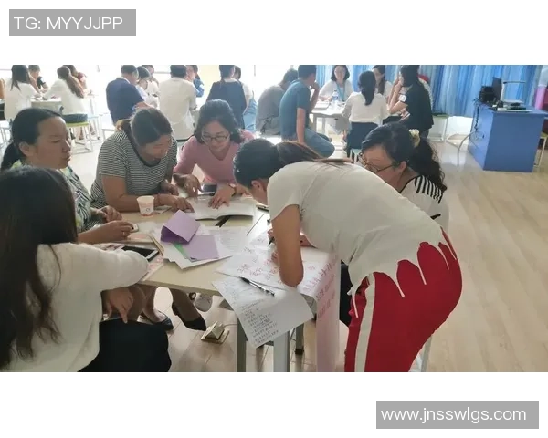 玉瓜音足球明星的成长之路与梦想追逐的精彩瞬间