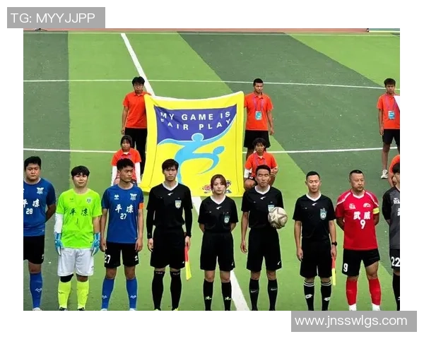 足球明星盛宴齐聚一堂精彩瞬间尽在眼前的聚会照片分享