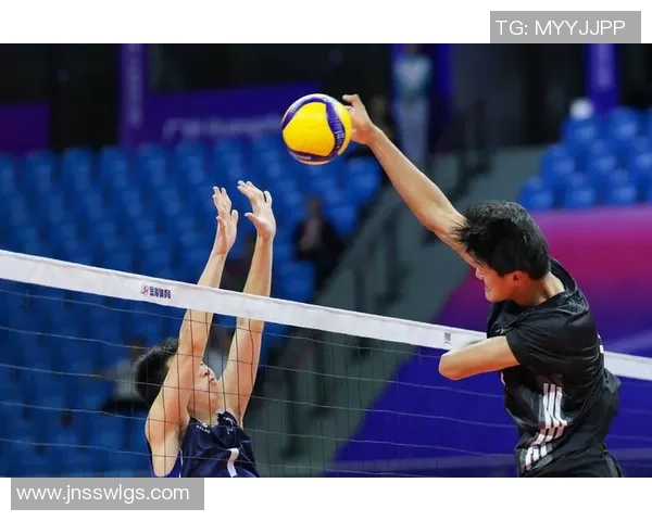 重庆排球队灵活性创新高引发全国关注排球运动新风潮